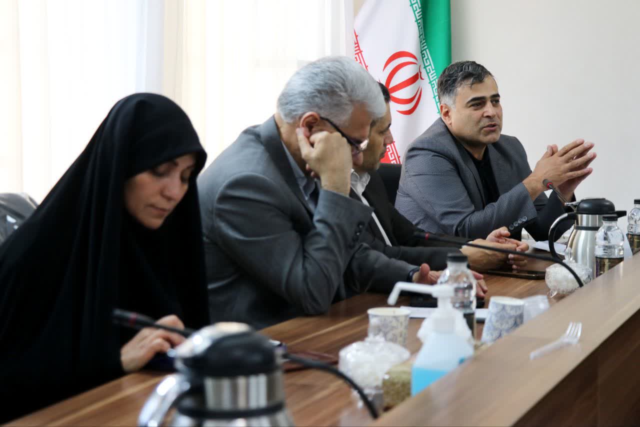 مدیرکل روابط‌عمومی و امور بین‌الملل استانداری اصفهان: ​آمادگی کامل محتوایی برای مراسم «بدرقه شهید ایران» / ضرورت پرهیز از اطلاع‌رسانی پراکنده