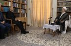 آیت‌الله مکارم‌شیرازی: نزدیکی بیشتر دولت و رهبری باعث آرامش مردم می‌شود