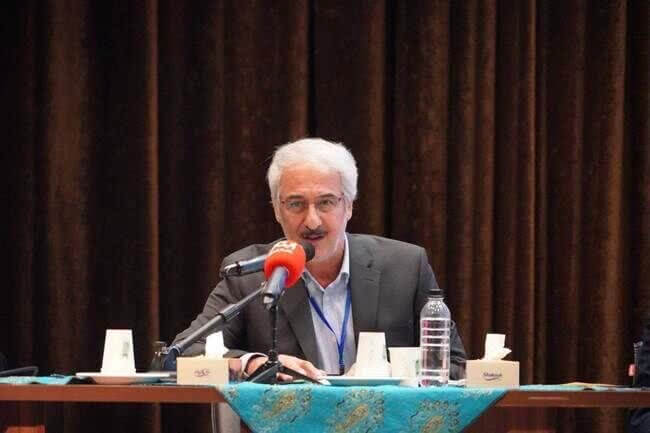 تأکید بر تأمین مسکن ایثارگران، ساماندهی املاک بنیاد و تعیین تکلیف پروژههای نیمهتمام